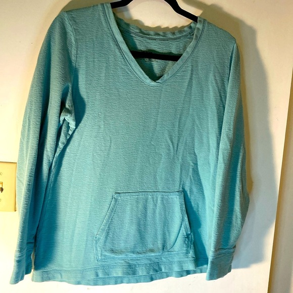 lizwear Tops - Liz wear size M Women's Light Blue V-Neck Top long sleeve